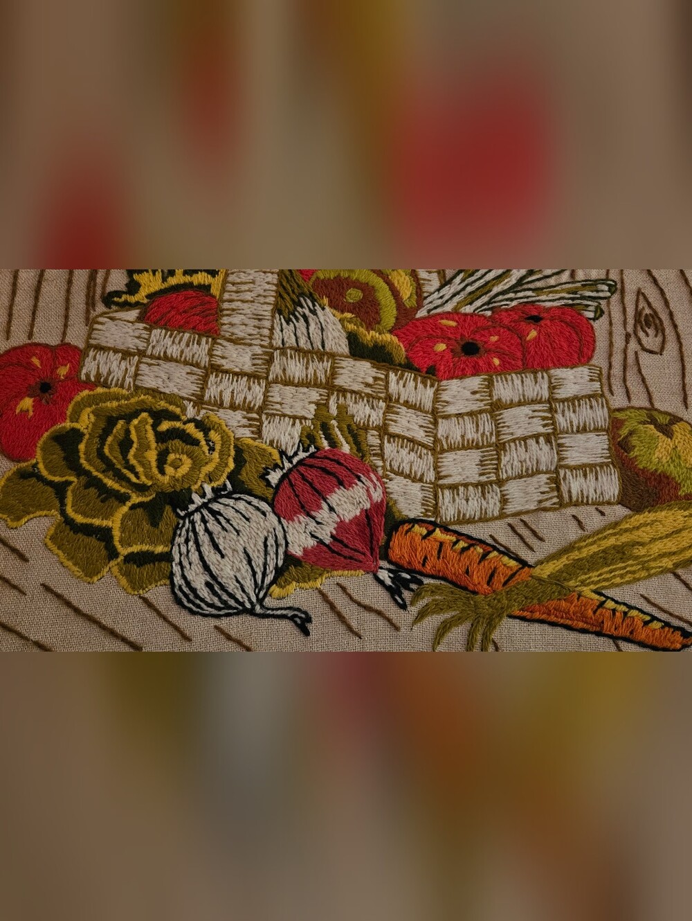 Vintage Crewel Embroidery Vegtable - Picture 4 of 8